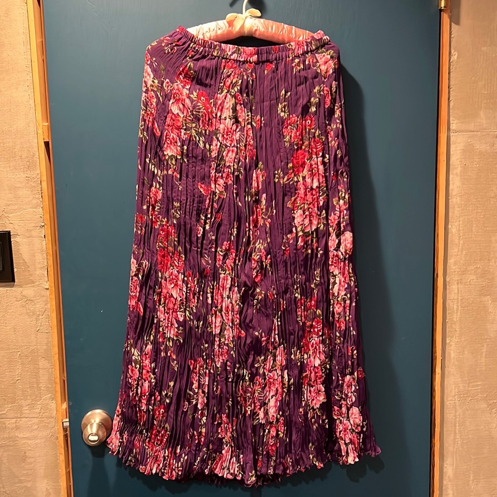Crinkled Skirt